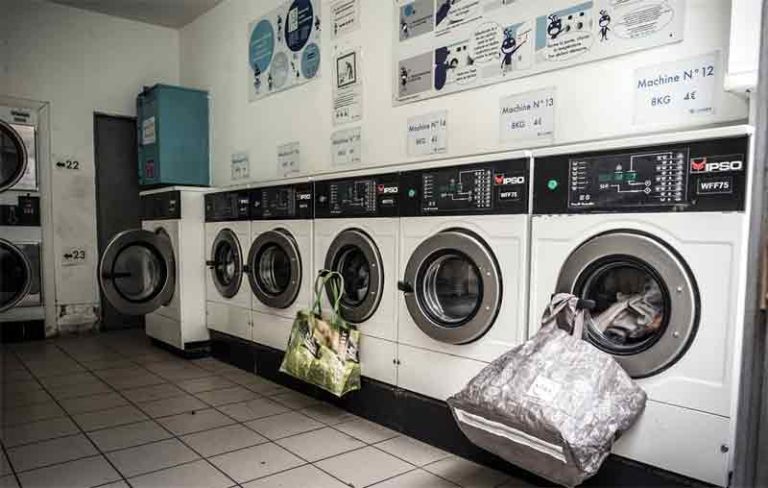 jenis layanan yang terdapat pada departemen laundry