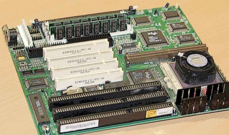 cara kerja motherboard