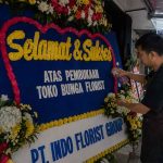 Cara Merawat Papan Bunga Agar Tetap Indah Selama Acara